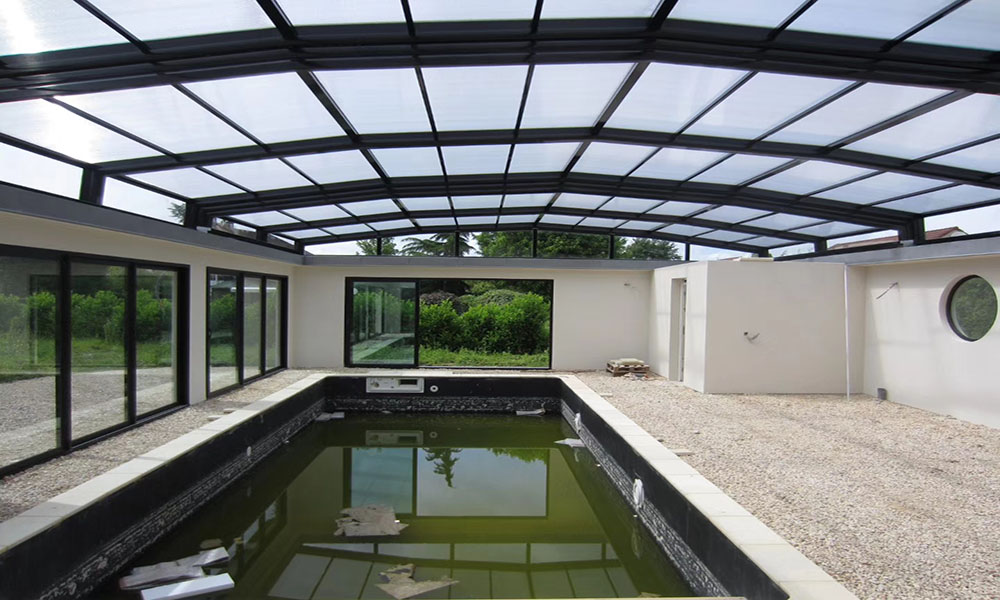 法国开合式屋顶移动阳光房