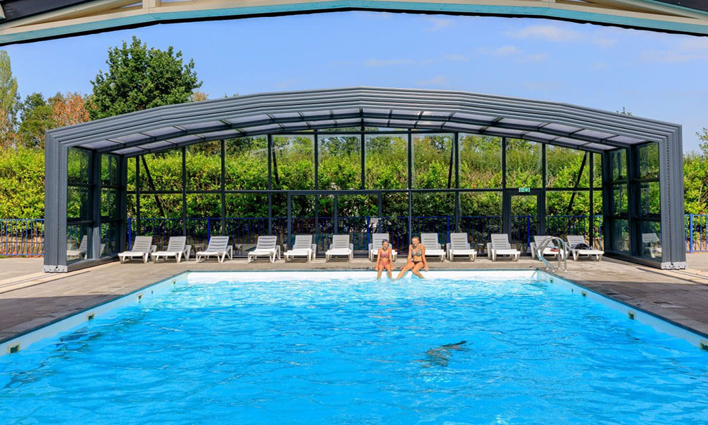 荷兰沃伦霍夫公共游泳池移动阳光房